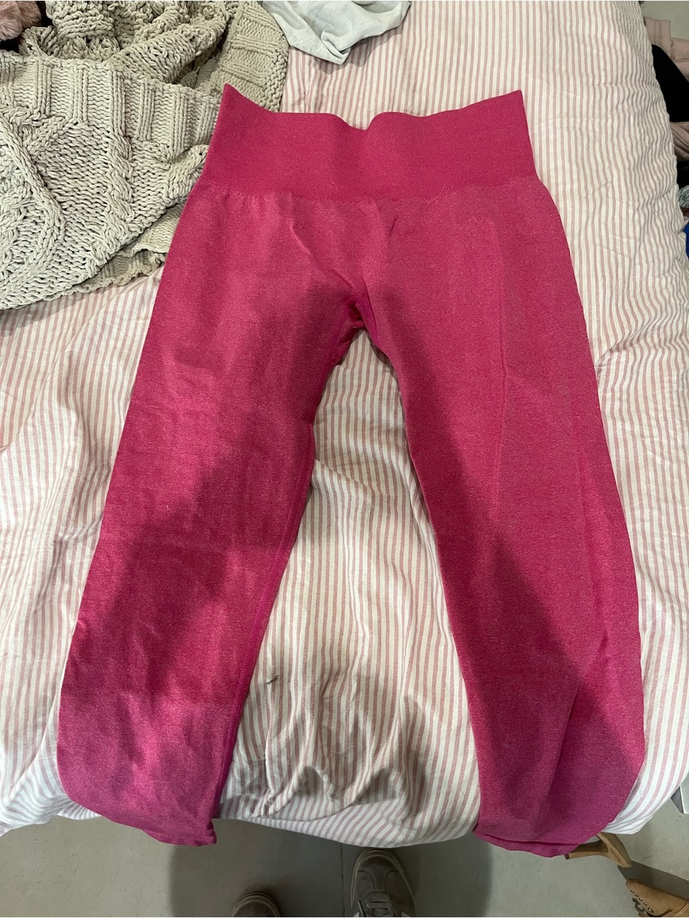 NVGTN High-Waist Hot Pink Knit Leggings